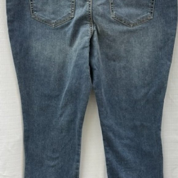 Gloria Vanderbilt Texas with Whiskers -16 Short-NWT - Picture 4 of 8